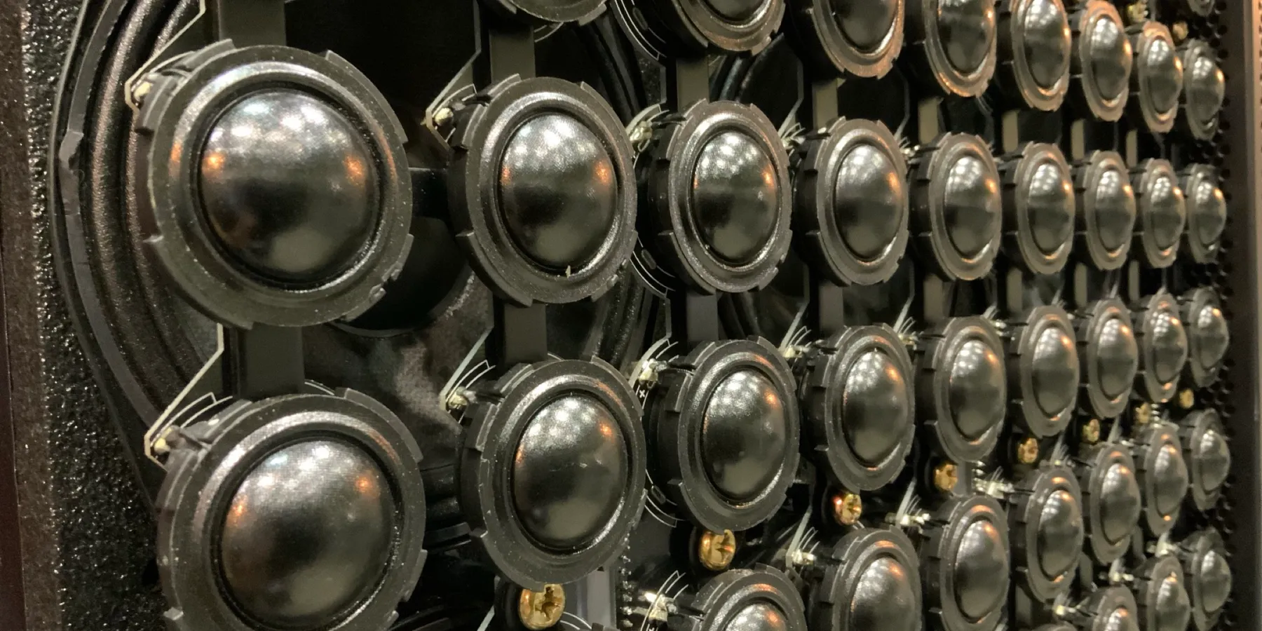 Close-up of an EDC SQ-90 driver array